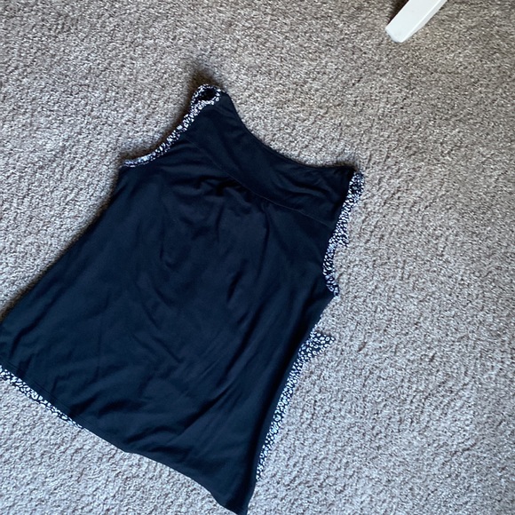 Alfani sleeveless top - Picture 3 of 4